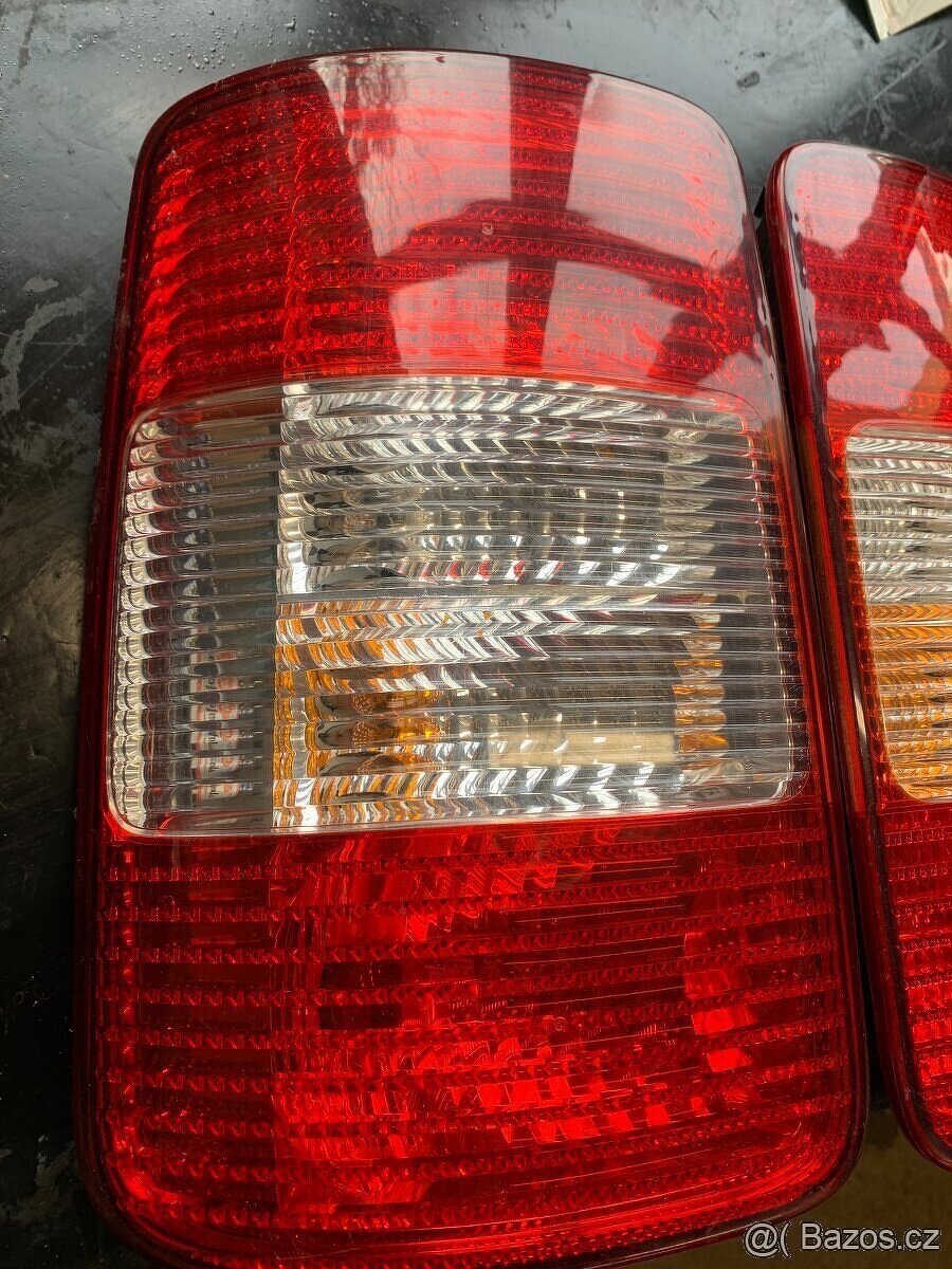 Volkswagen Caddy zadní světla - 3
