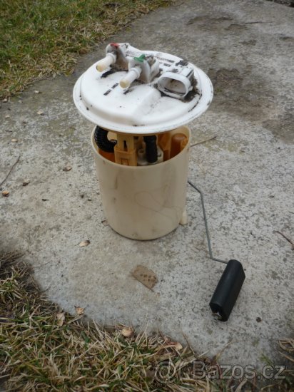 Renault CLIO 5dv 1,2i rok 2000 -zadní L dveře - 3