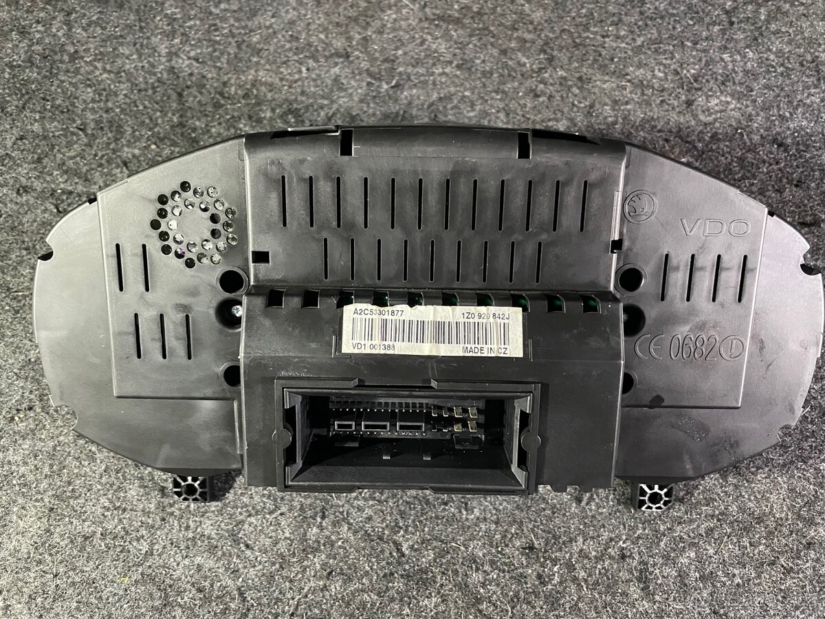 Budíky Octavia 2 RS - 3