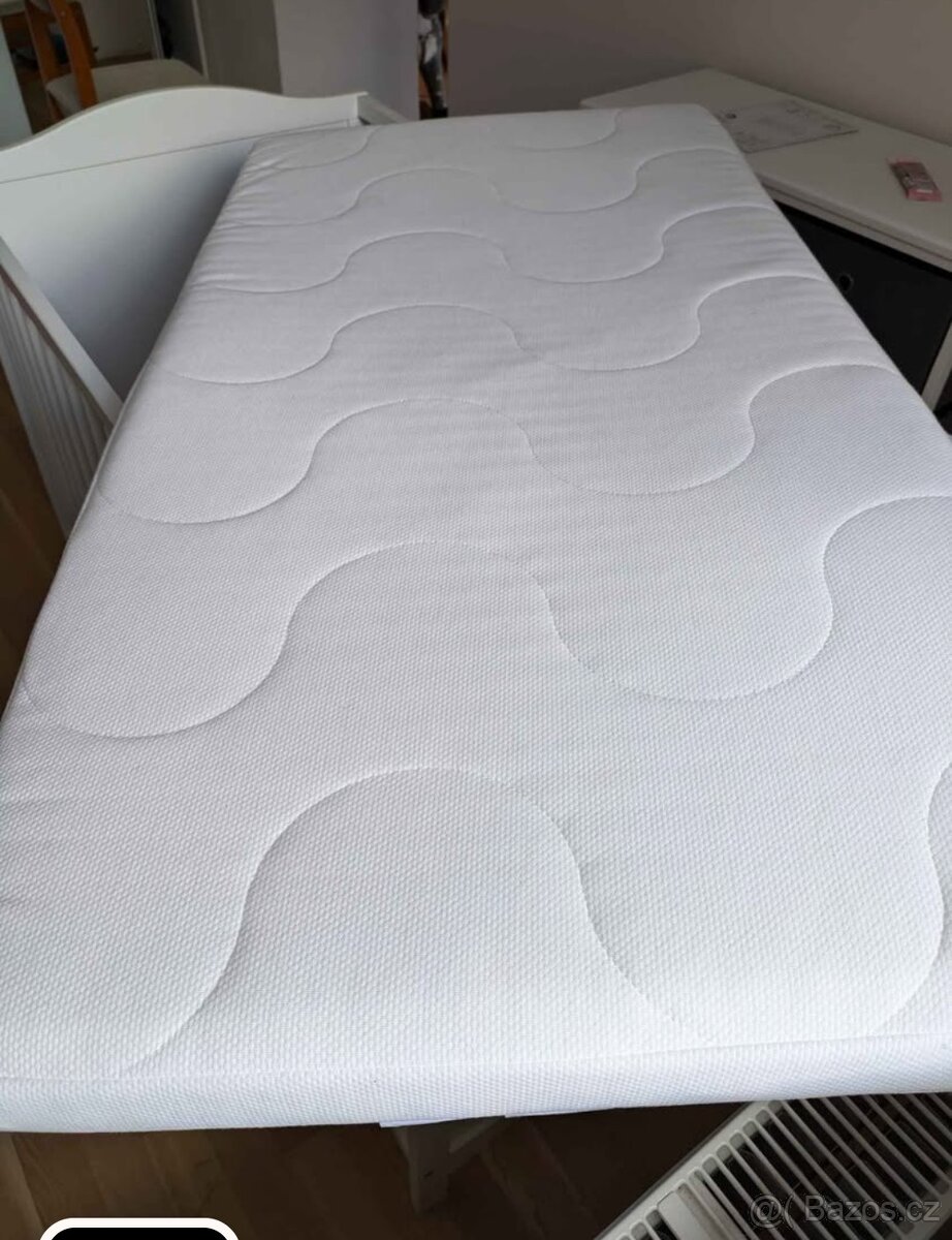 Dětská postýlka Ikea a matrací - 3