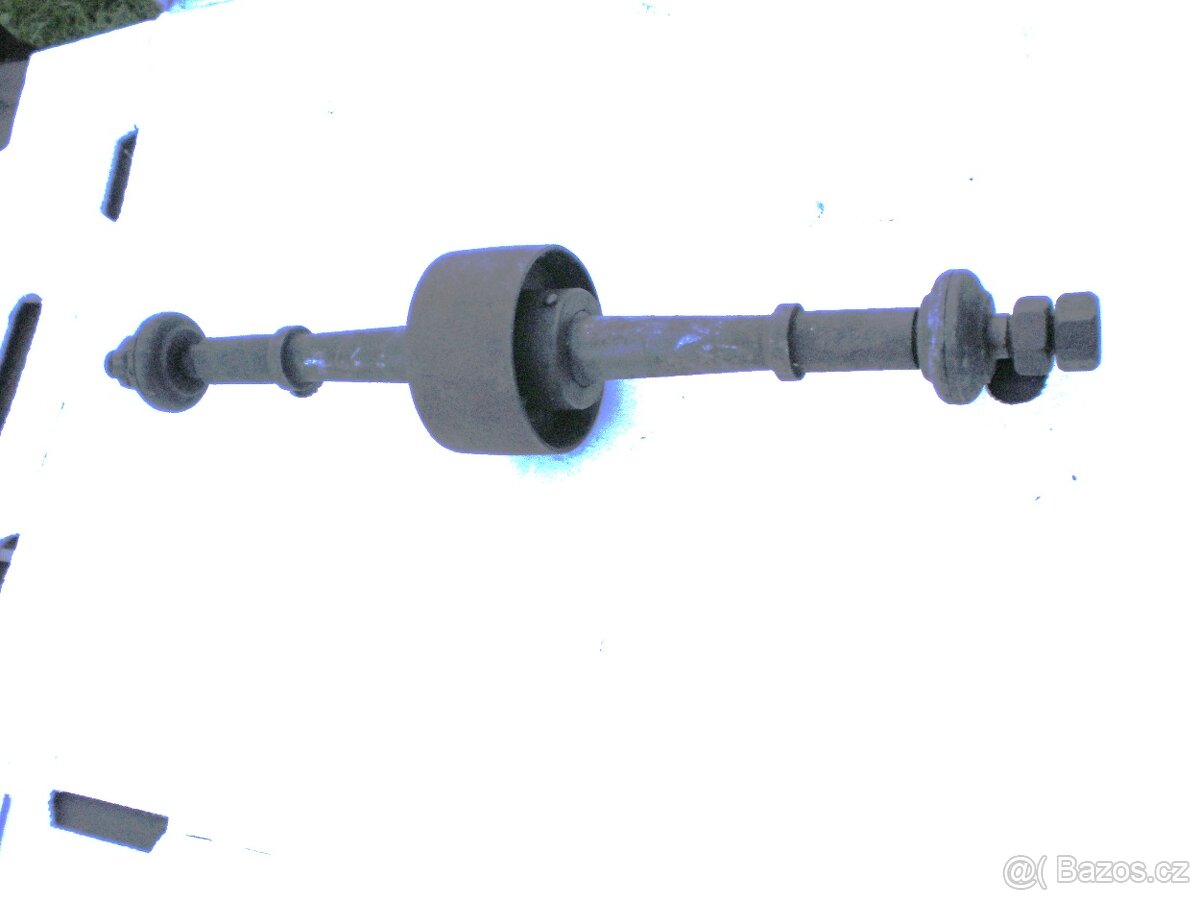Ložiskové domečky + hřídel na brusku - 3
