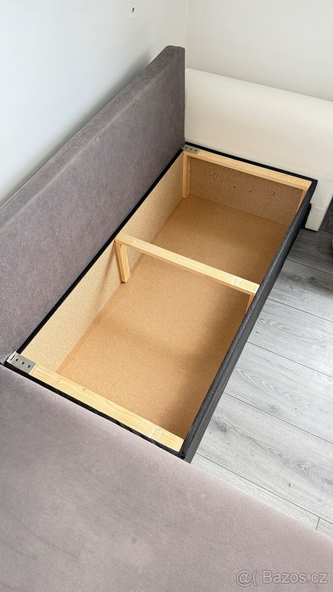 Rozkládací pohovka s úložným prostorem - 3