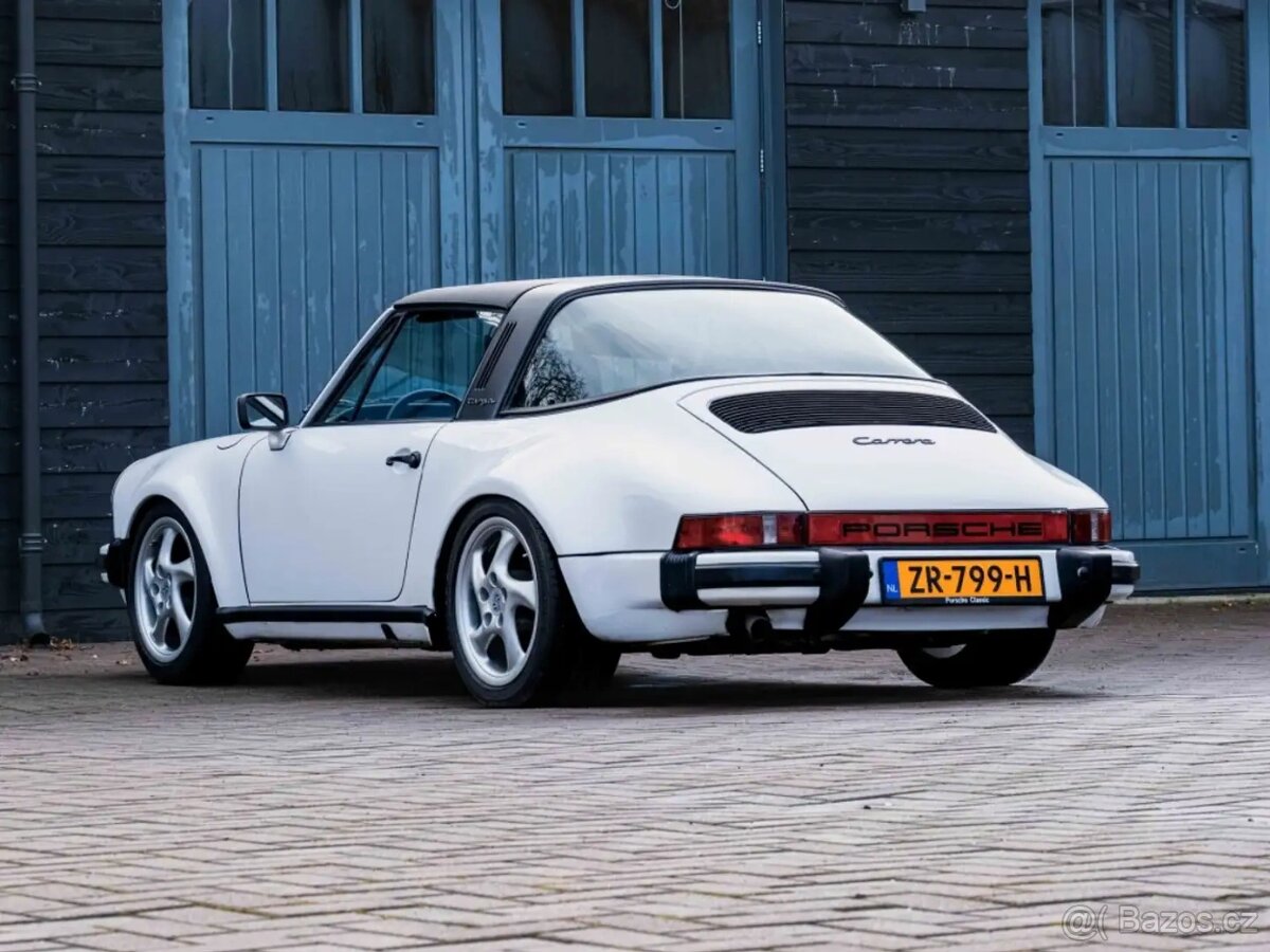 Porsche 911 3.2 Carrera Targa z roku 1984 - 3