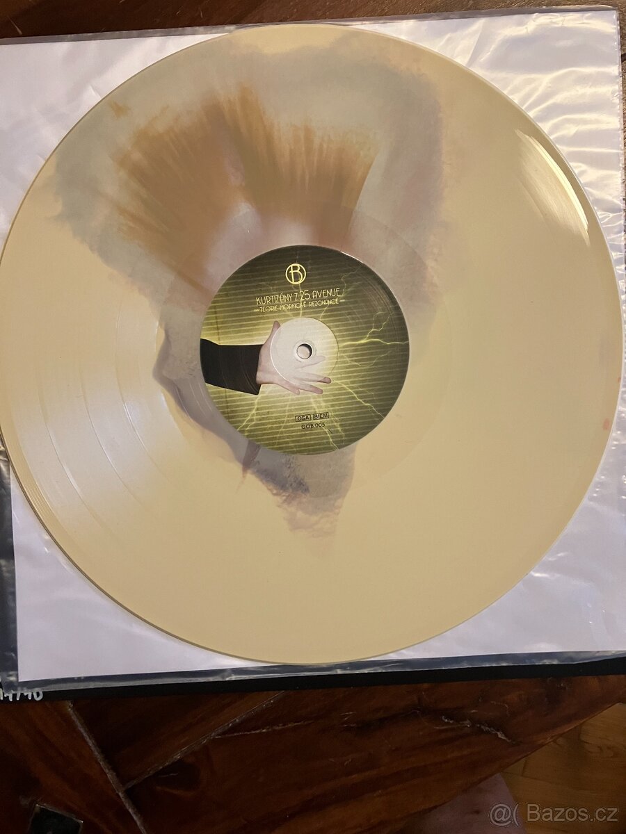 LP Kurtizány z 25. Avenue-Teorie morfické rezonance-14/40 - 3