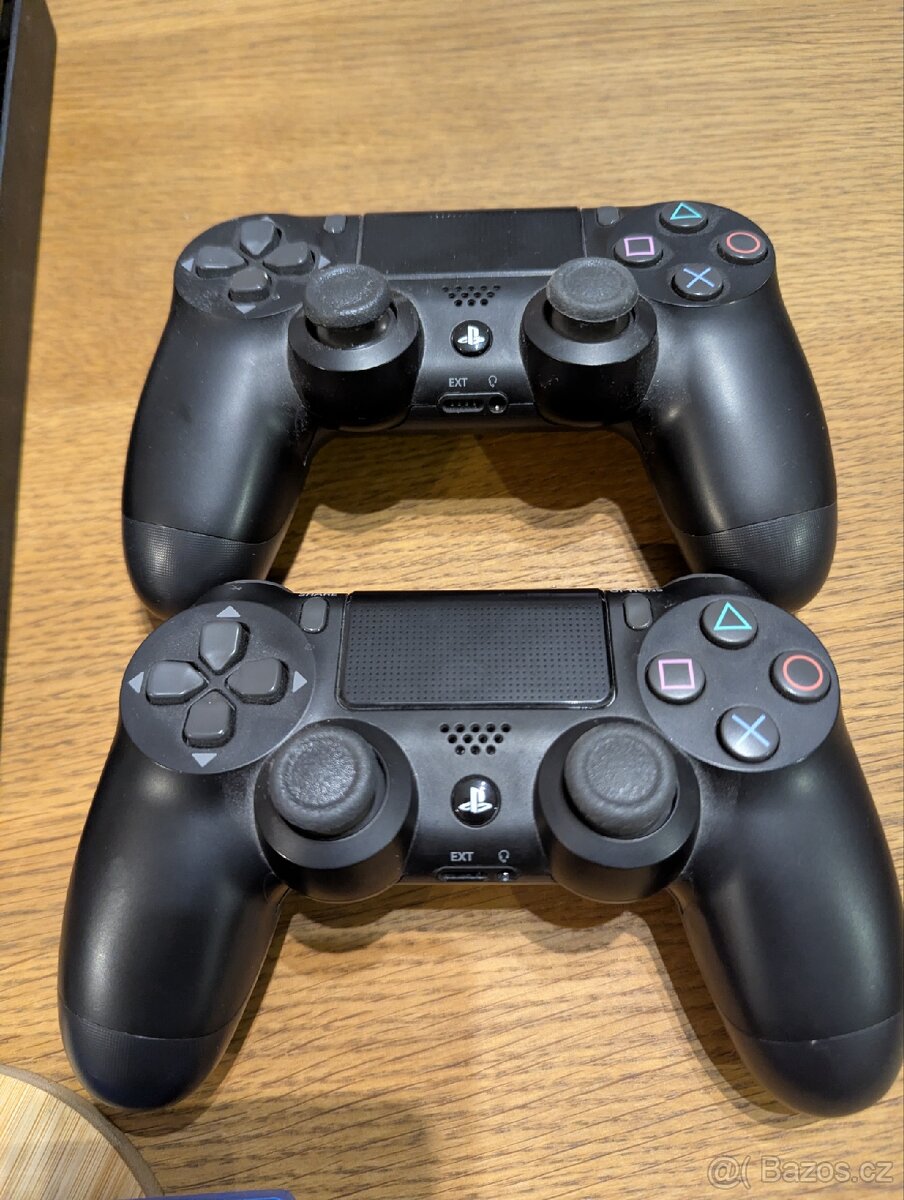 Prodám PlayStation 4 slim - 3