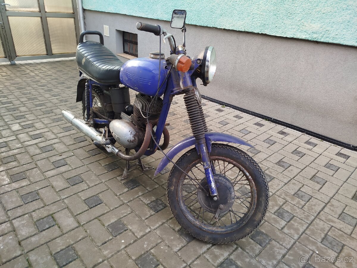 Jawa 250 - 3