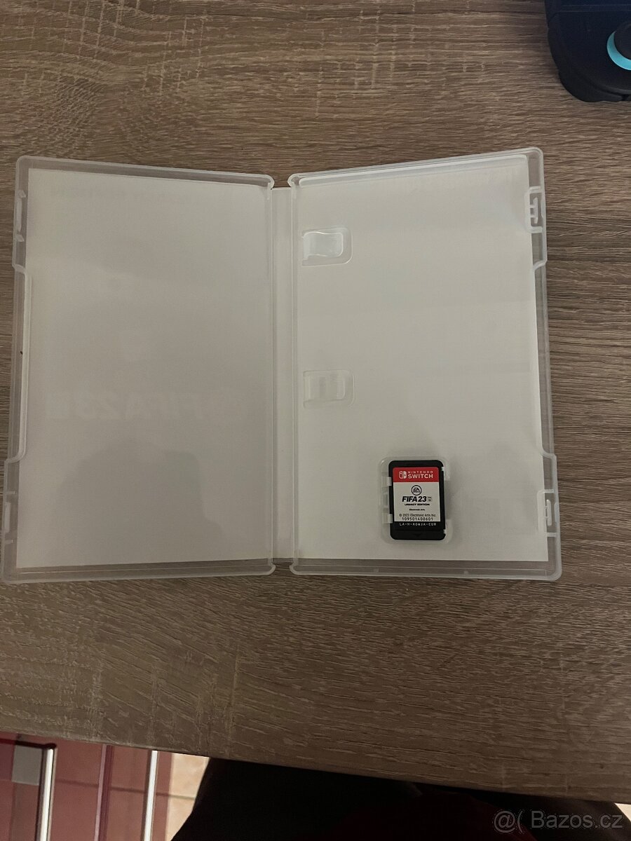 FIFA 23 Nintendo Switch a FIFA 23 Xbox Series X - 3