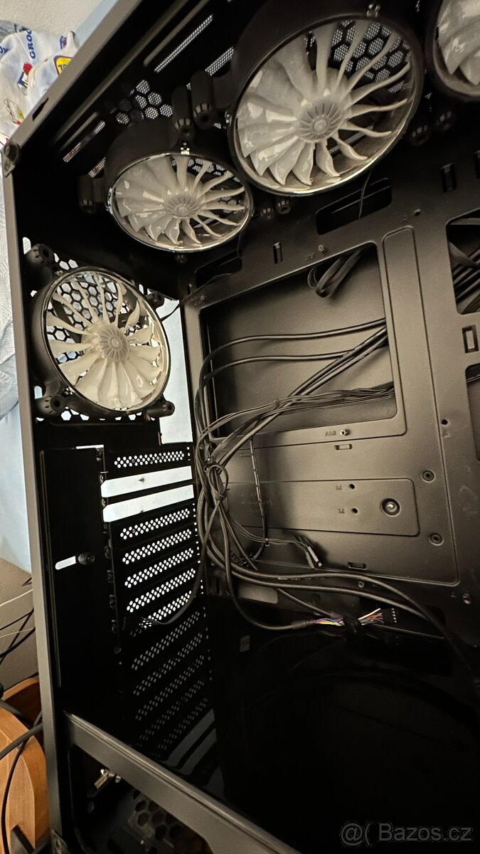 PC Bedna/case FSP CMT520 s 7 ventilátory - 3