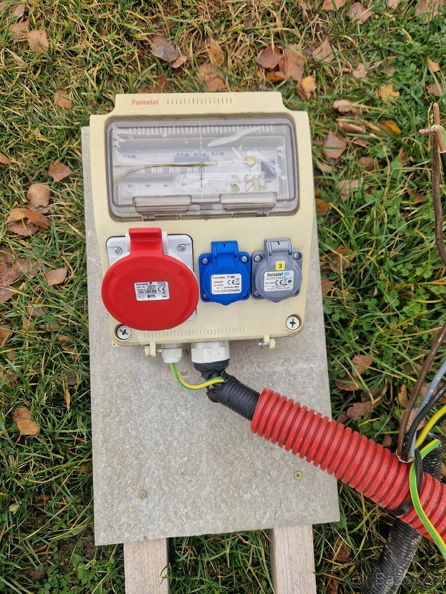 Prodám stavební rozvaděč Famatel - 3