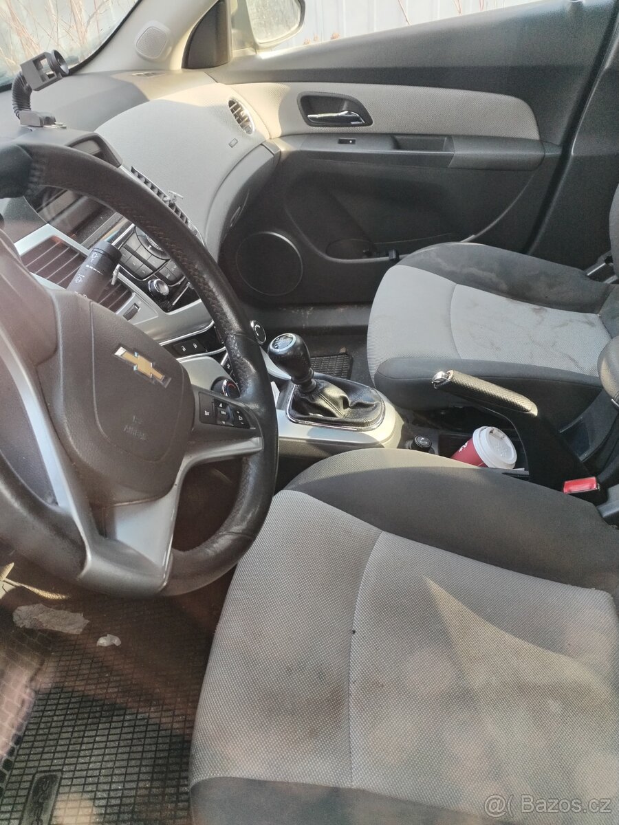 Chevrolet Cruze - 3