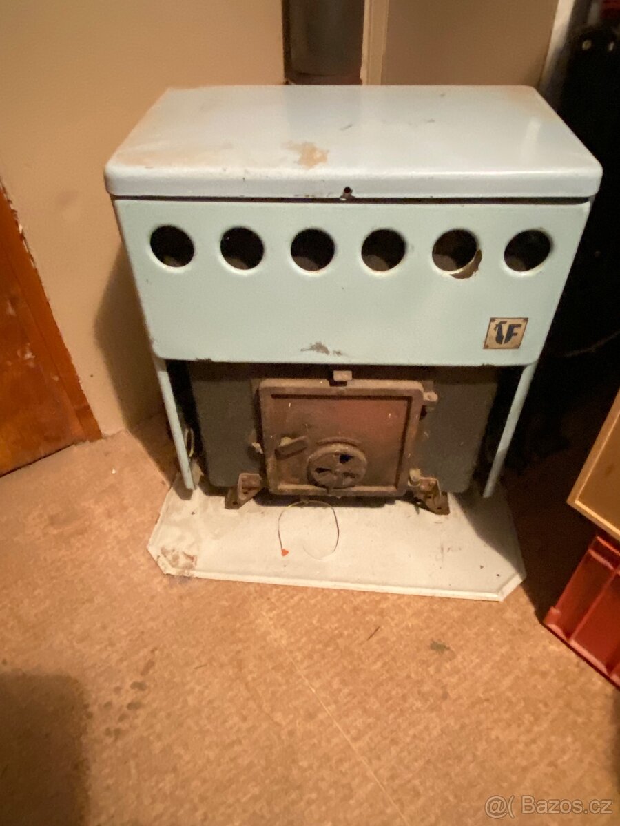 Kamna na tuhá paliva . - 3