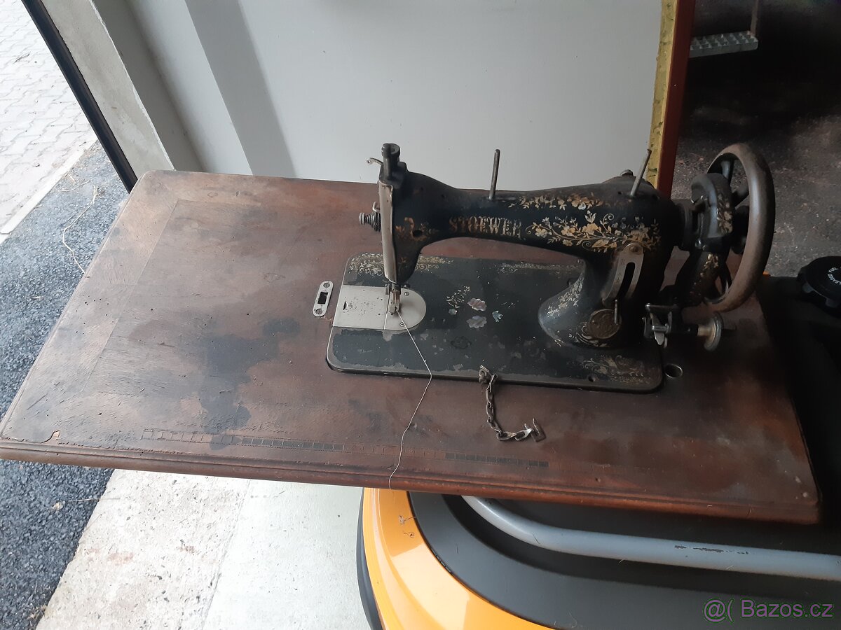 Šicí stroj - 3
