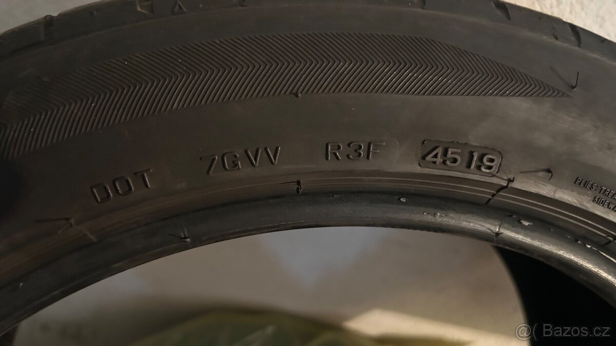 Letní pneu Bridgestone 235/45 R18 94W - 3