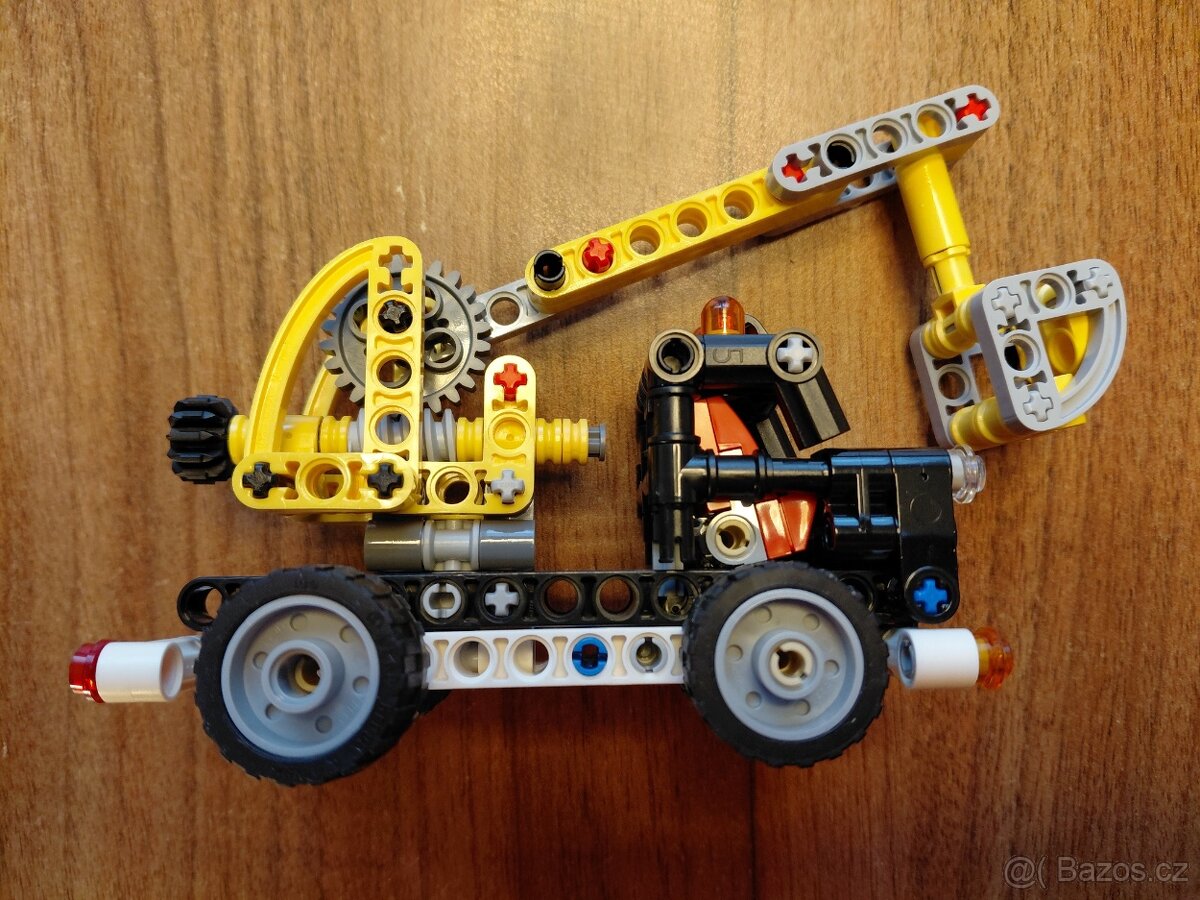 Lego Technic 42031 - 3