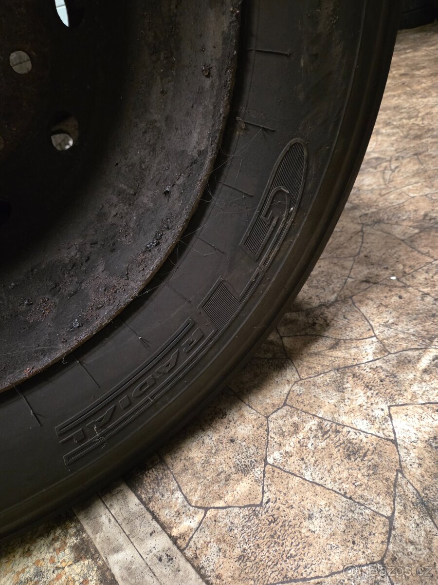 Pneu 385/55 R22.5+disk - 3
