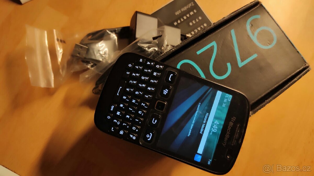 BlackBerry 9720 - 3