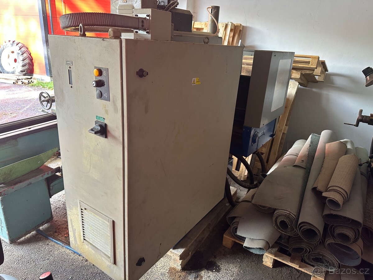 CNC frézka Strojtos FTV 3 CNC B - 3