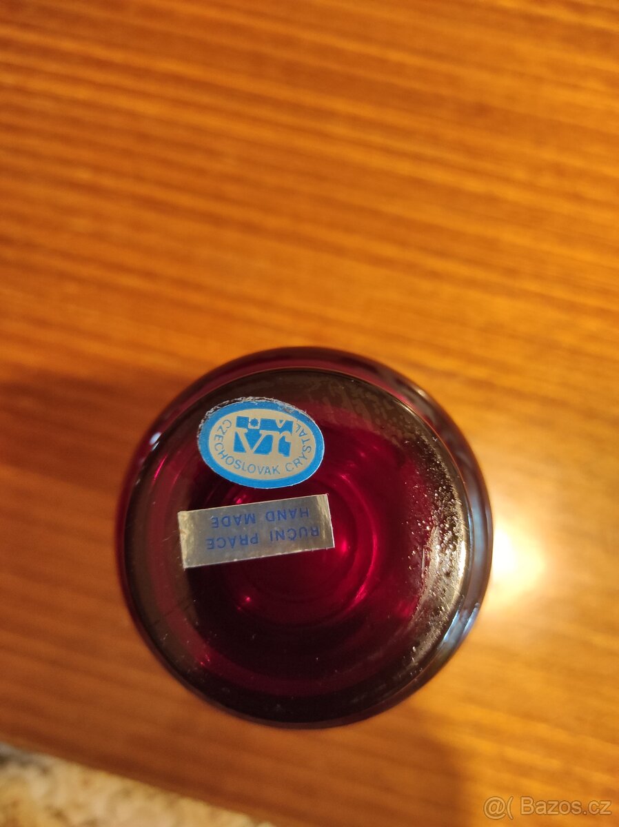 Skleněná rubínová váza Bohemia, ručně malovaná - 3