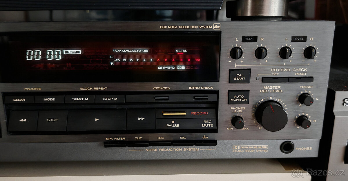 TEAC V-970X - 3