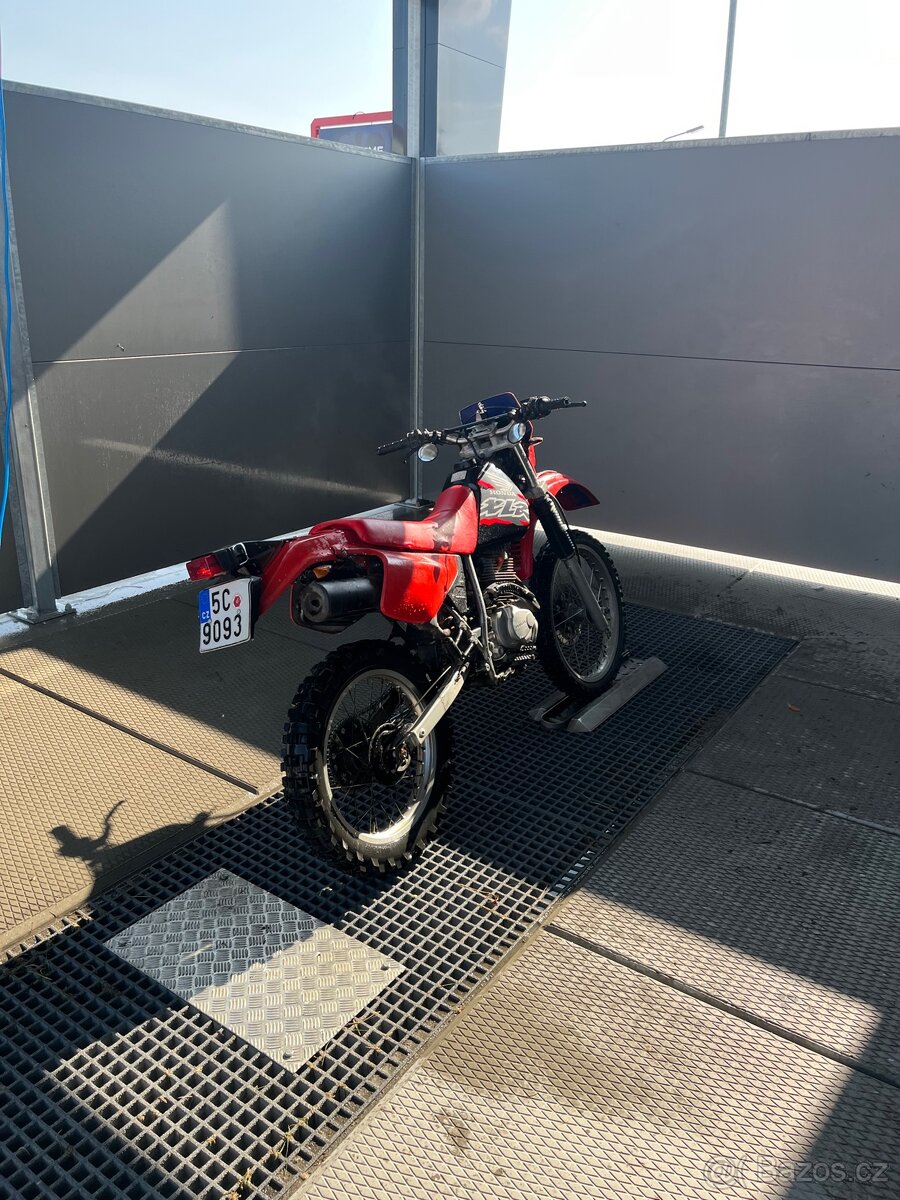 HONDA XLR125 - 3