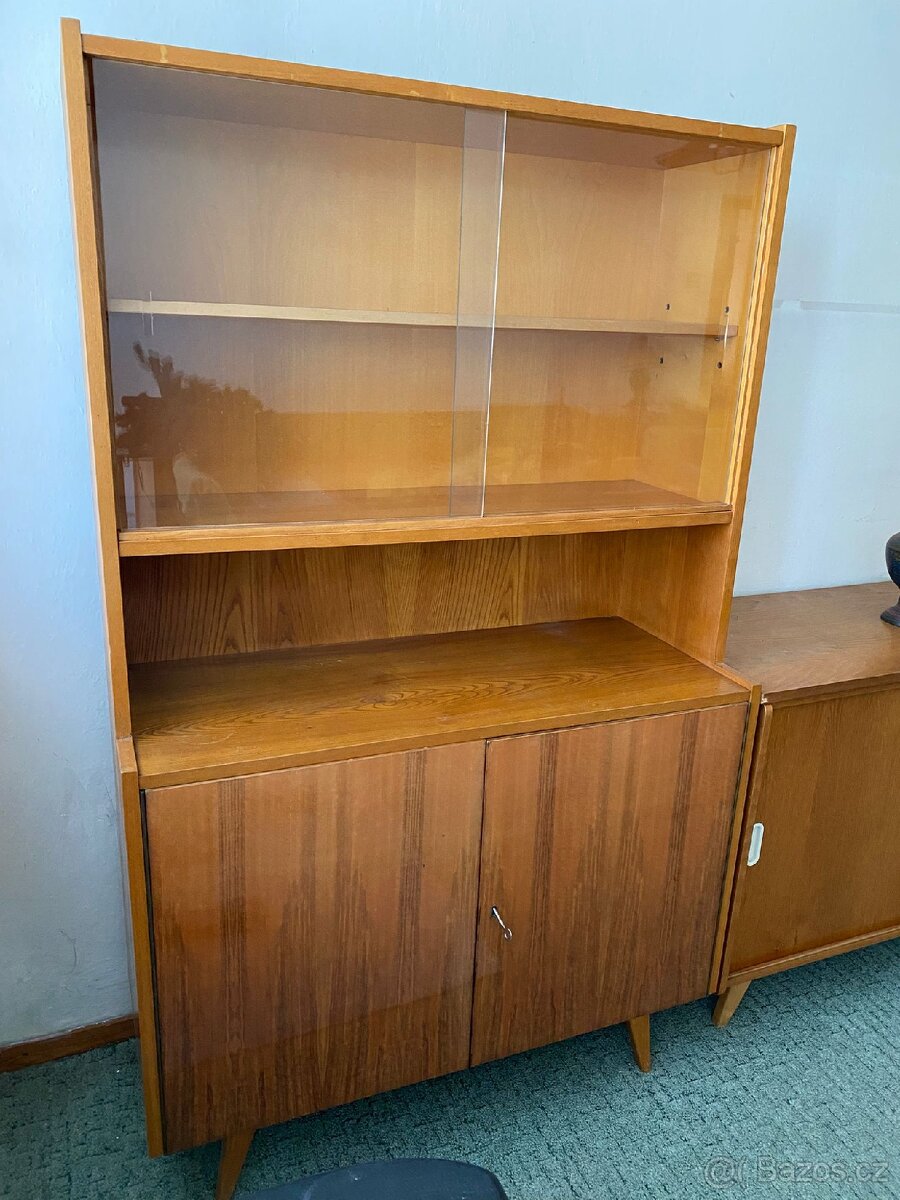 Retro knihovna 60tá léta. - 3