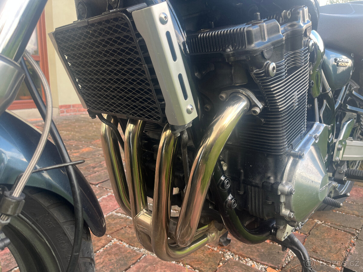 Suzuki GSX 1200 Inazuma - 3