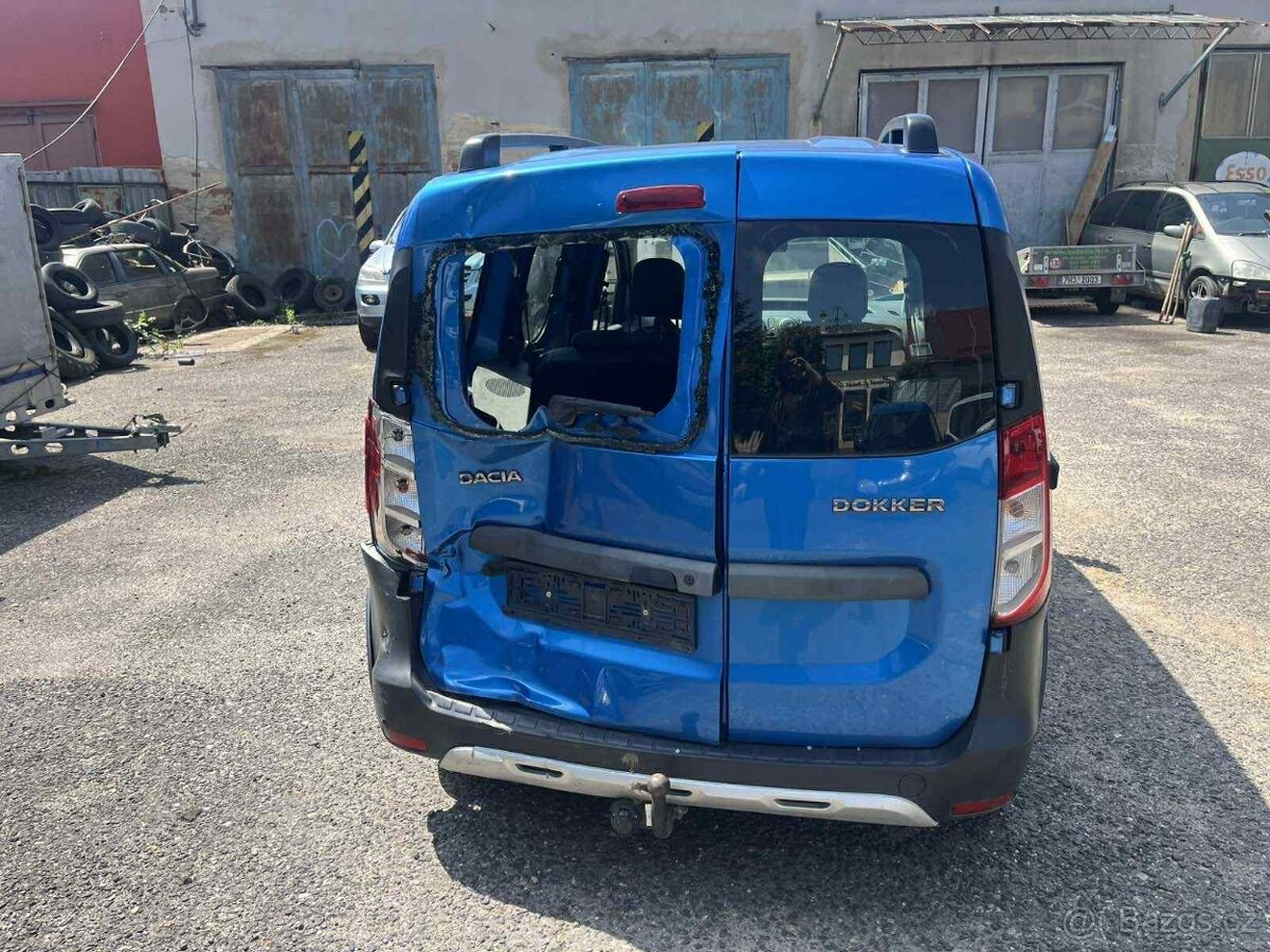 DAcia Dokker - 3