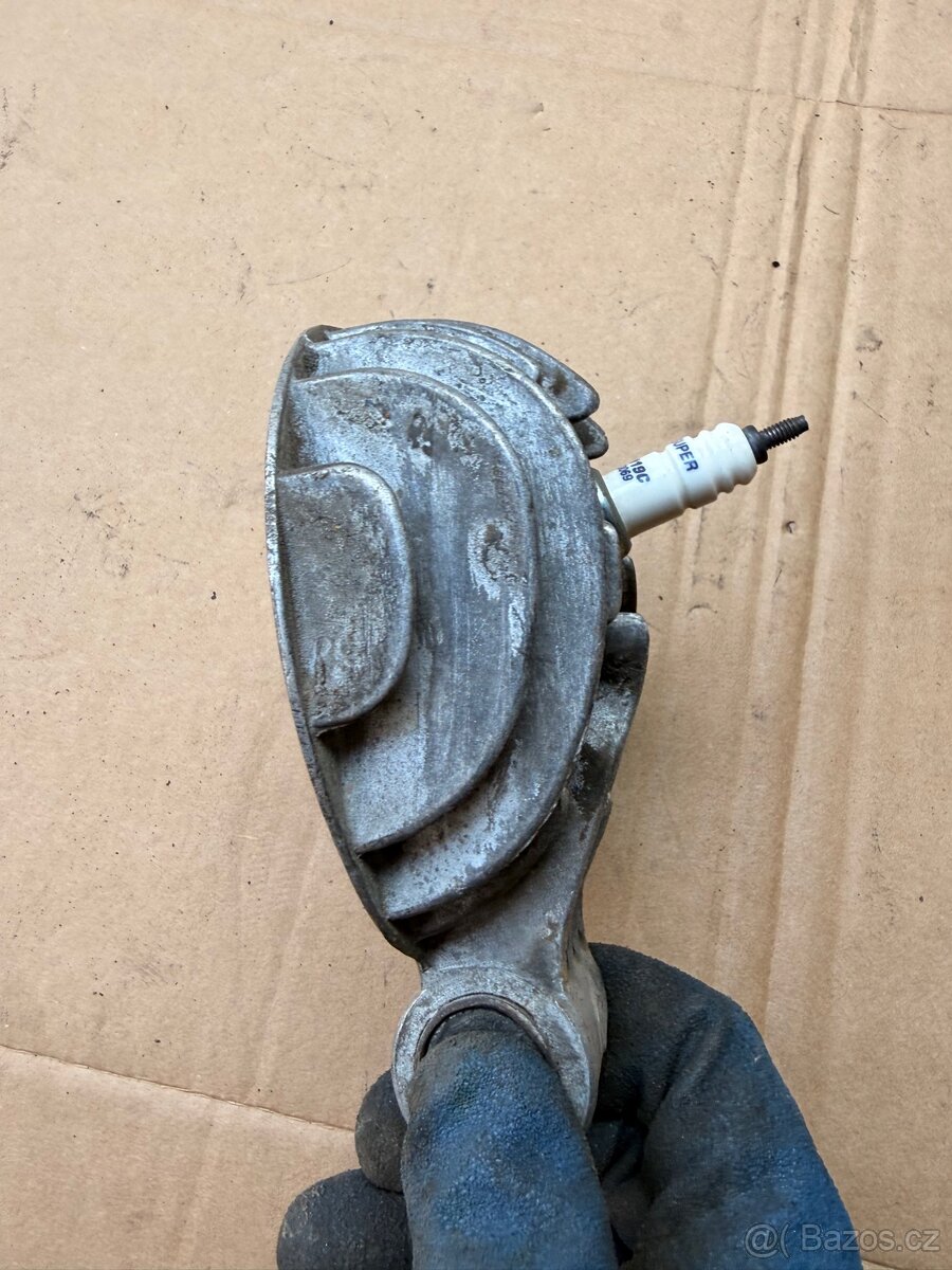 Moped Stadion hlava motoru - 3