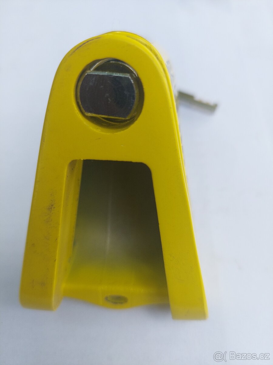 Motozámek - 3
