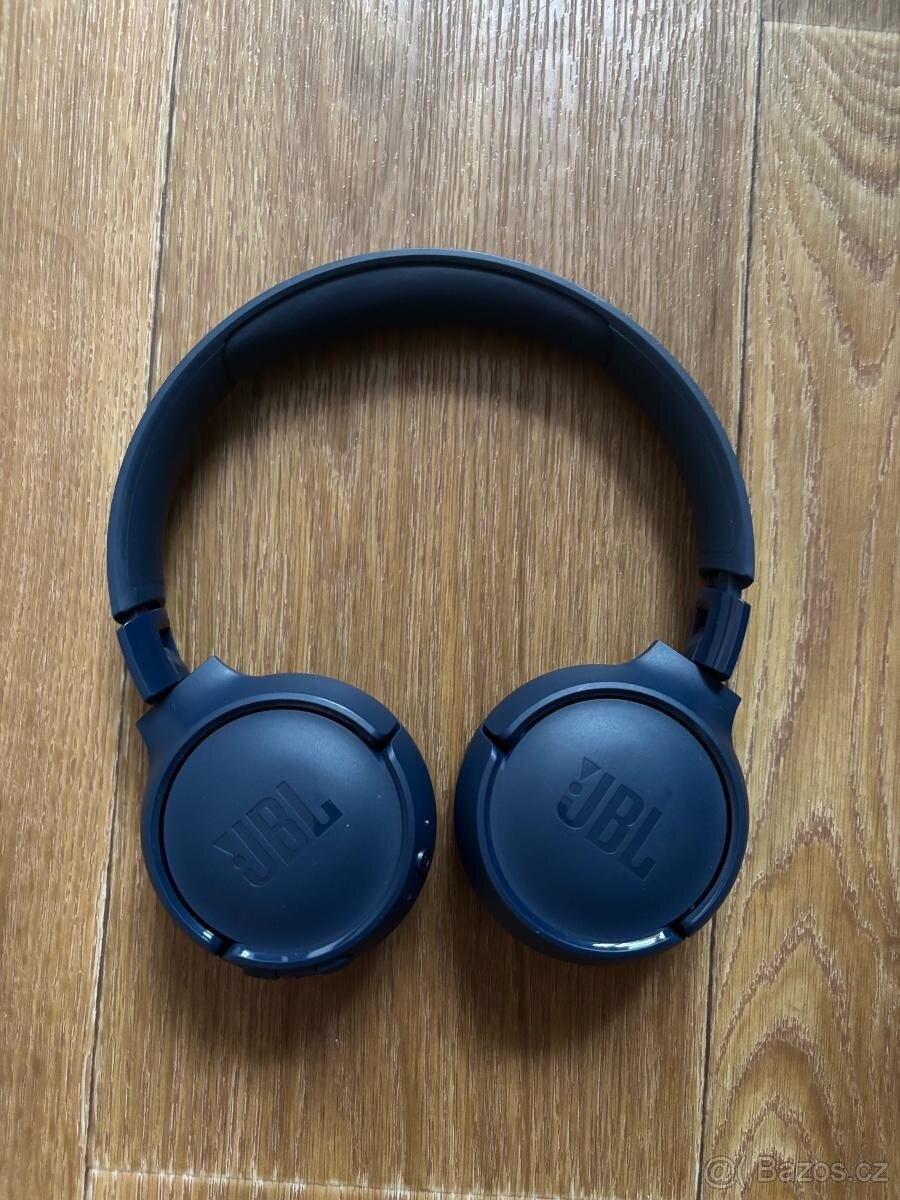 Sluchátka JBL Tune 520BT modrá - 3