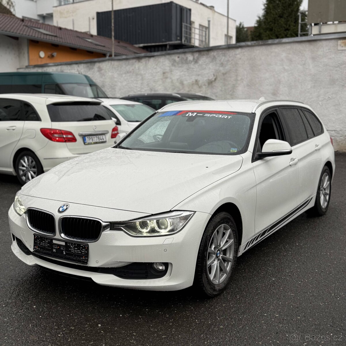 BMW 318d xDrive F31 – 105 kW, 4×4, MANUÁL, XENONY, KAMERA • - 3