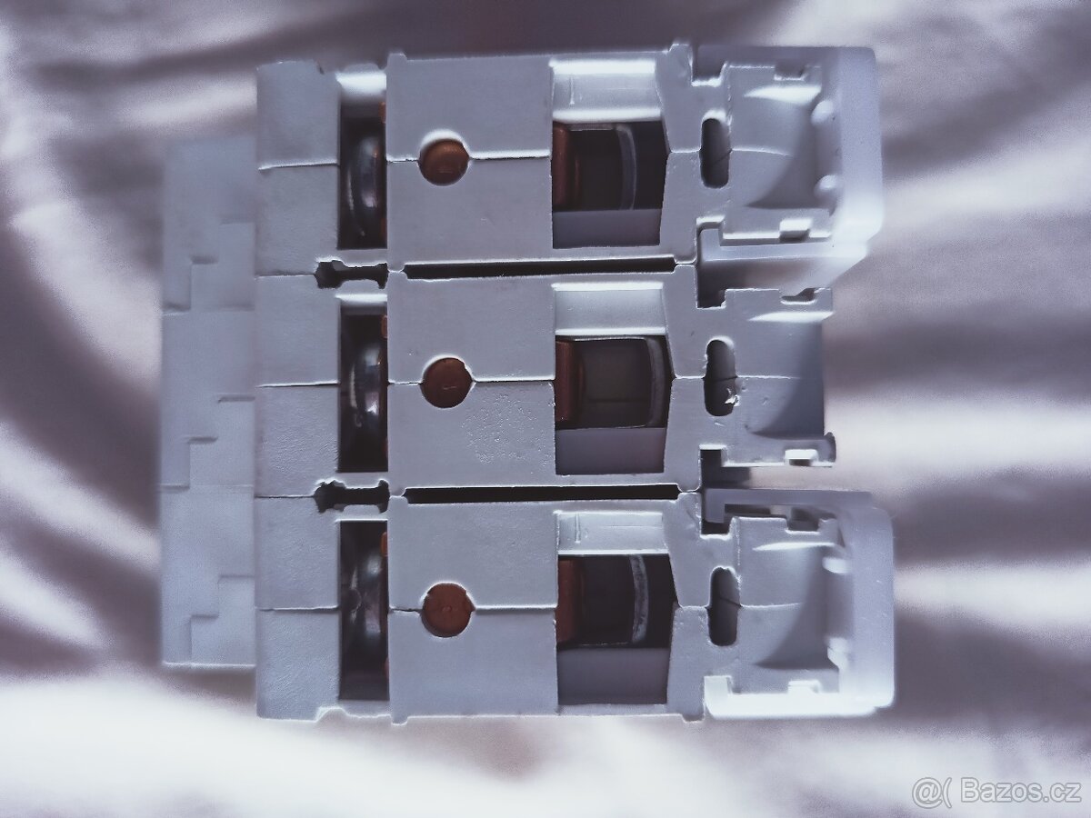 jistič 3 fázový C16-3 - 3