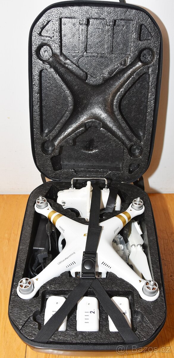 Dron DJI Phantom 3 SE + příslušenství - 3