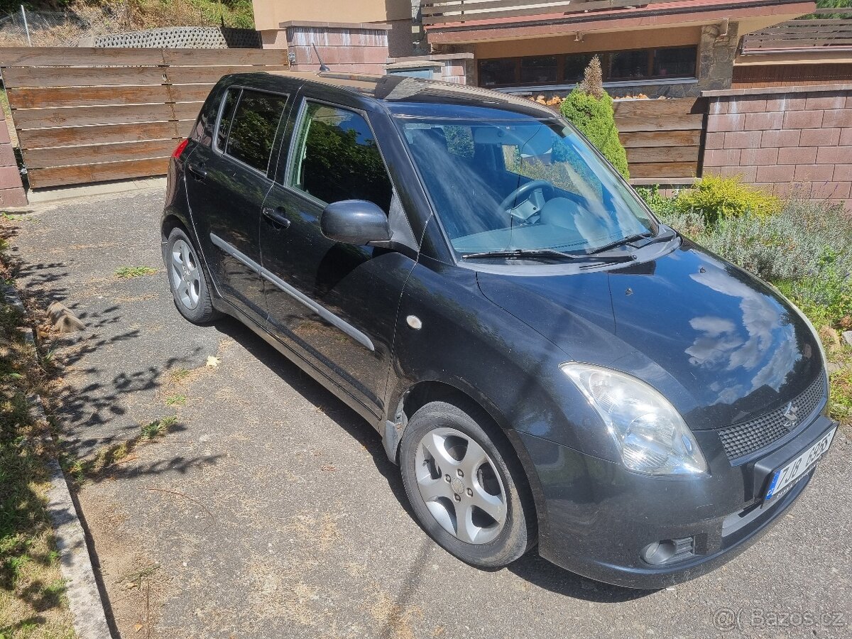 Swift 1.3 GL 5dveří 4x4 - 3