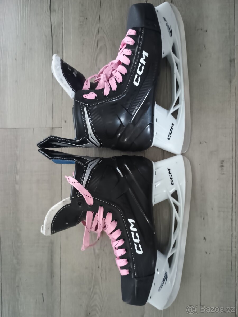 Brusle CCM NEXT SR vel. 42 - 3