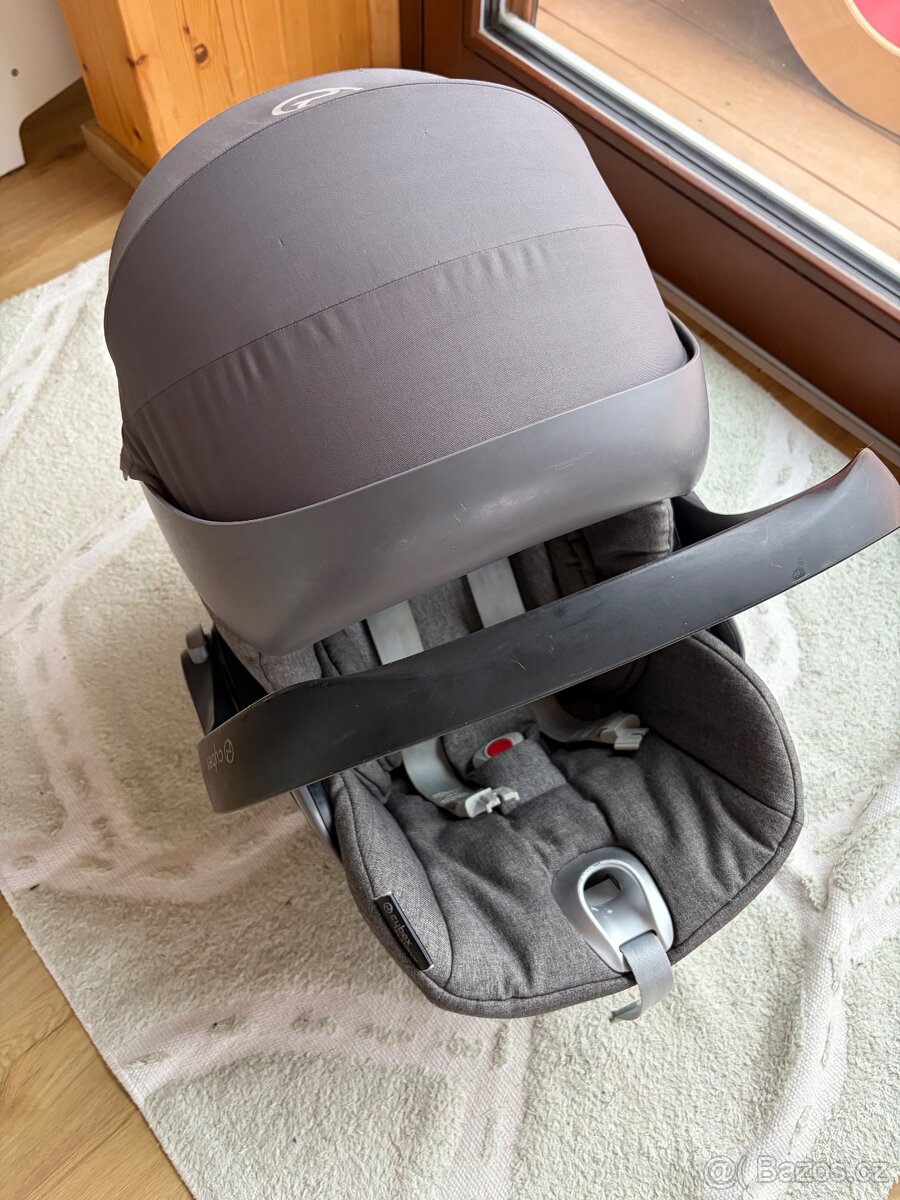 Autosedačka Cybex Cloud Q se základnou - 3