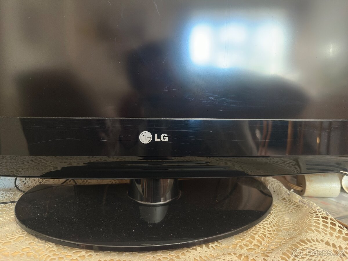 Televize s úhlopříčkou 80 cm - 3