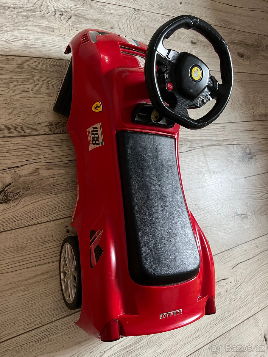 Prodám použité odrážedlo Rastar Ferrari - 3