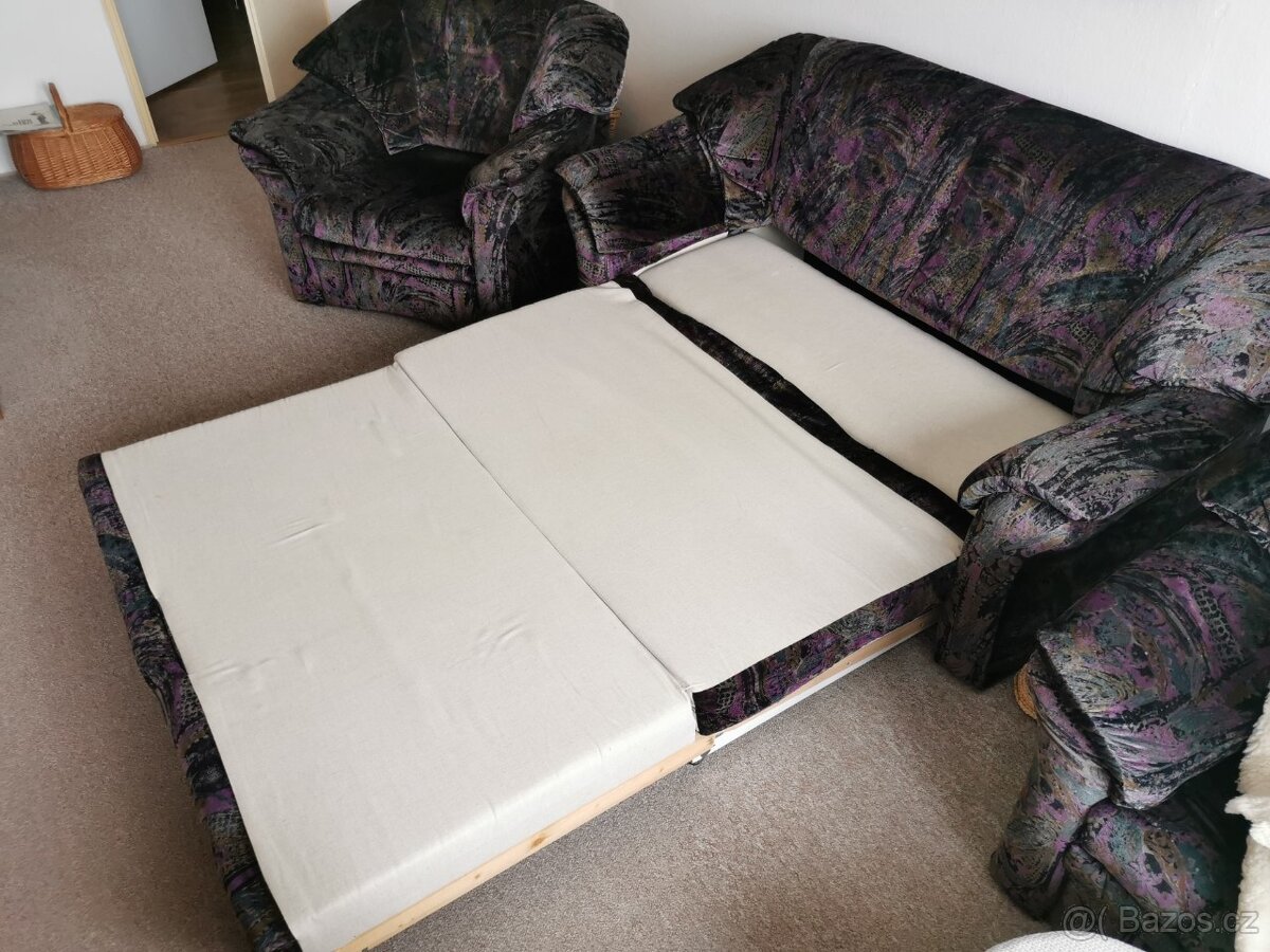 Pohovka a 2 kresla. - 3
