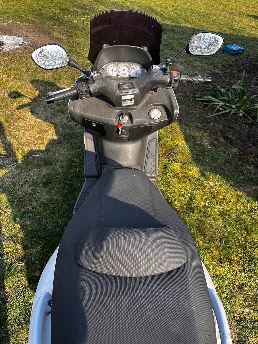 KYMCO xciting 300i R - 3