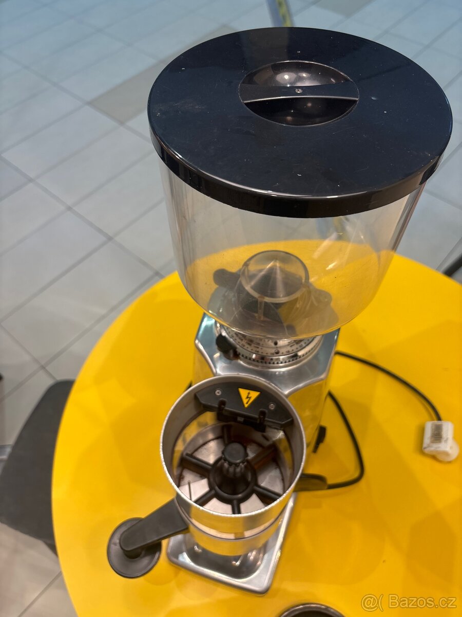 Profi mlynek Quamar - 3