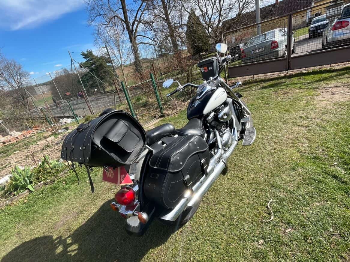 Suzuki VL800 2002 - 3