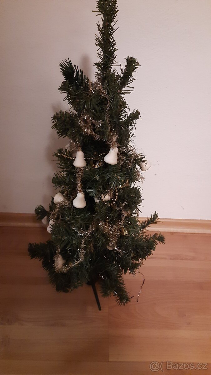 Retro vánoční umělý stromeček se zvonečky - 3
