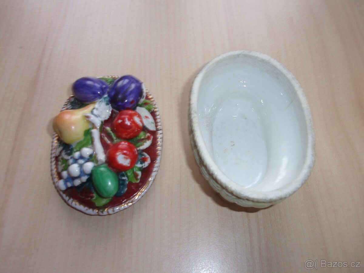 STAROŽITNÁ PORCELÁNOVÁ ŠPERKOVNICE, DÓZA 19. stol. - 3