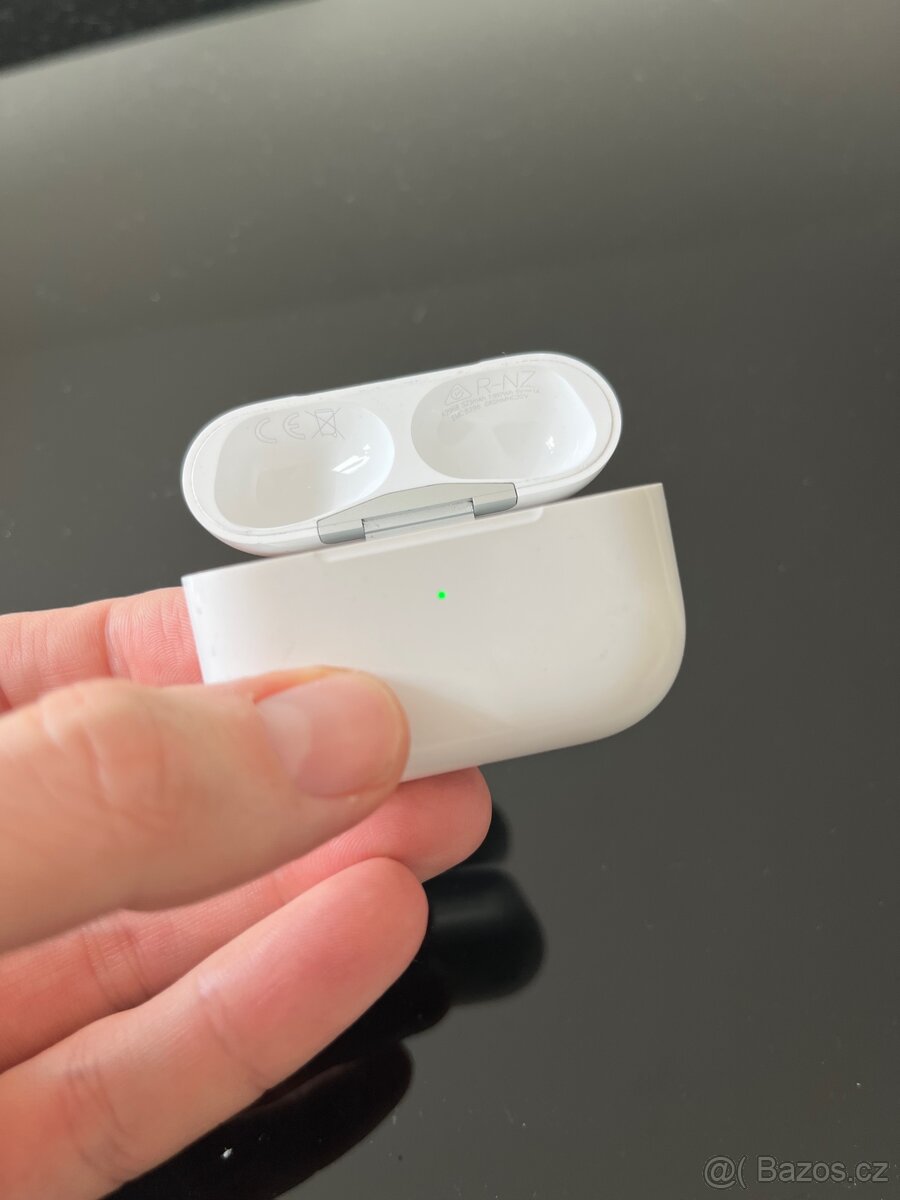 Apple AirPods Pro 2 - 3