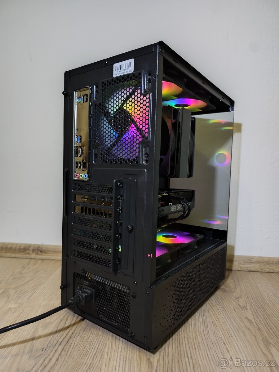 Herní PC: RTX 5070, R5 7500F, 32Gb ram DDR5, ZÁRUKA - 3