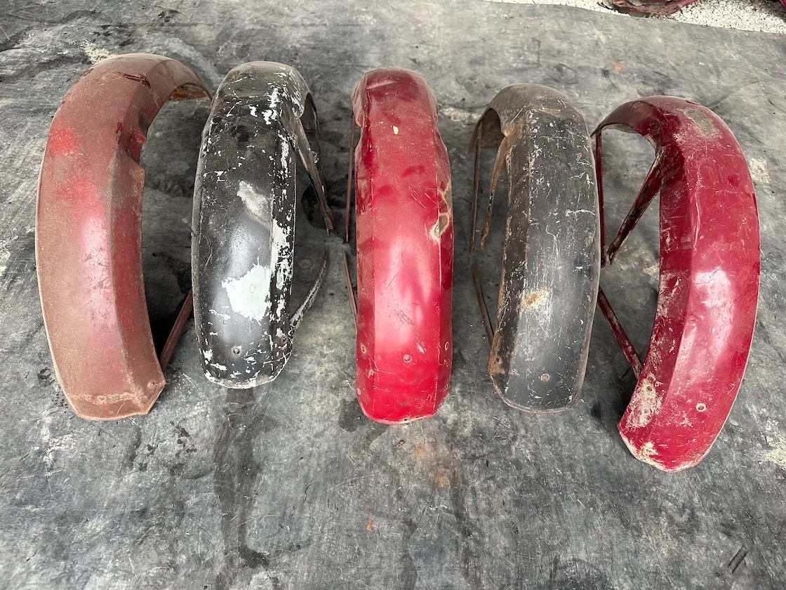 Predám prední blatník 18" JAWA 350/634 ČZ 350/472 - 3