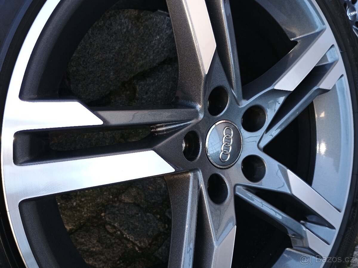 5x112 R18 Original Audi A4,S4 (B9) // S-Line // - 3