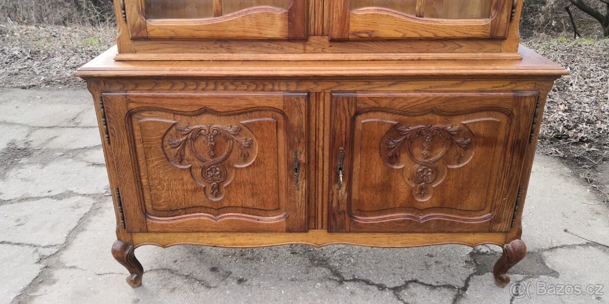 Rustikální masivní vitrínka - 3