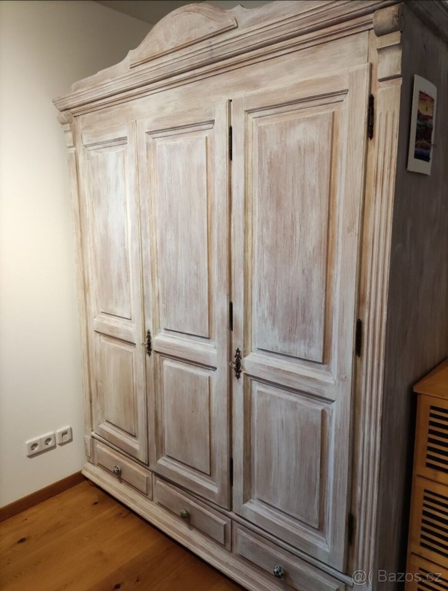 Skříň a komoda - 3